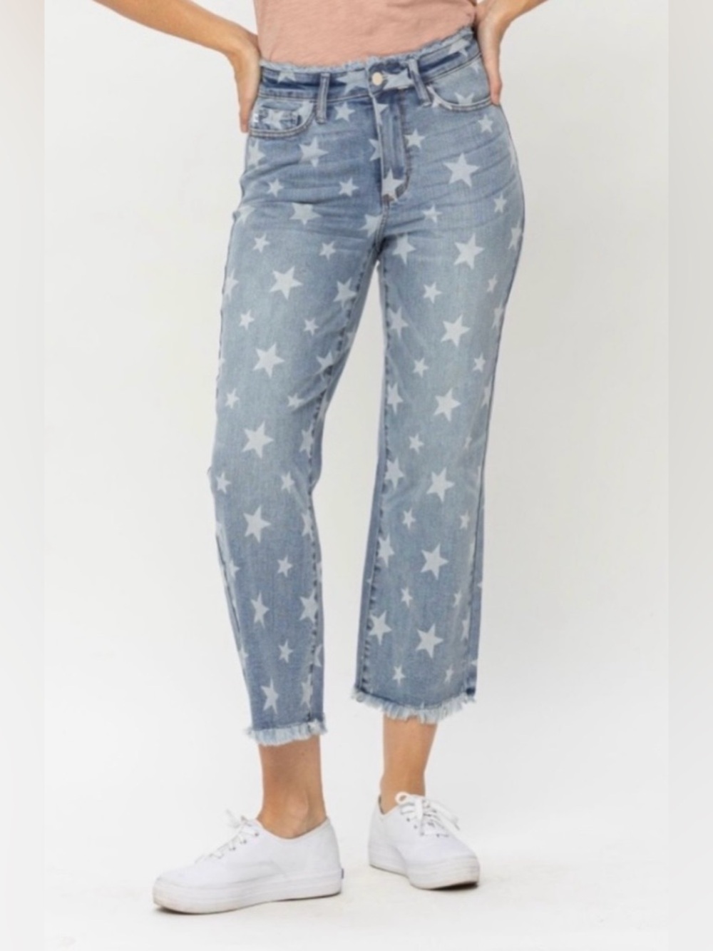 NWOT JUDY BLUE STAR CROPPED JEANS